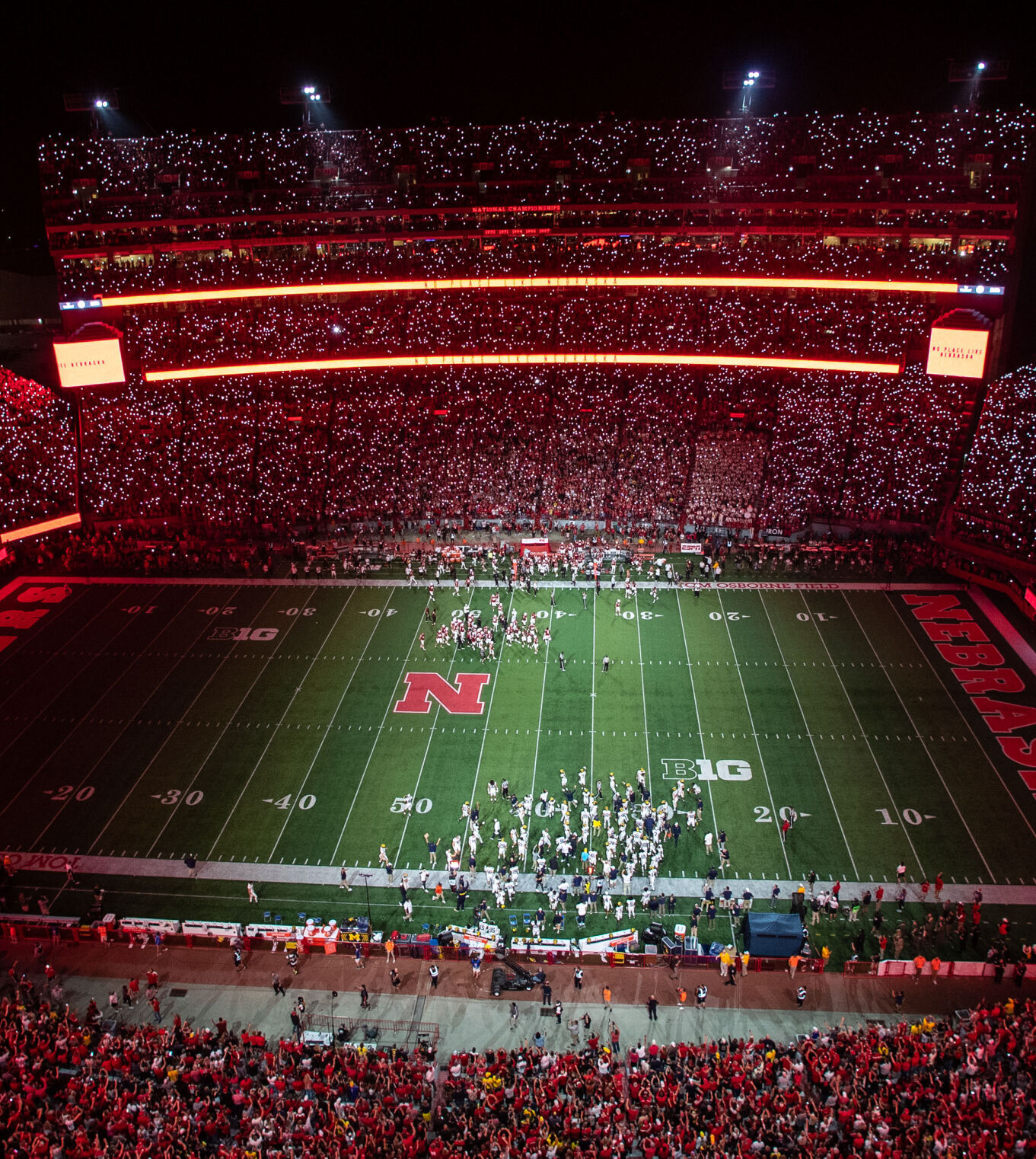 101021-owh-spo-nebmichigan-pic-cm032.jpg